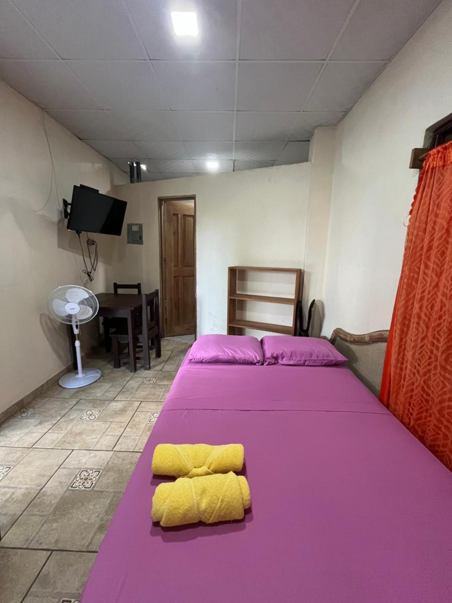 בוקס דל טורו Valerie Emanuel Apartments מראה חיצוני תמונה